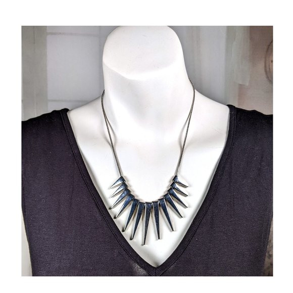 Express SIlver Tone 18" Necklace Triangle Graduated Spike Sunburst Charms - Picture 1 of 2